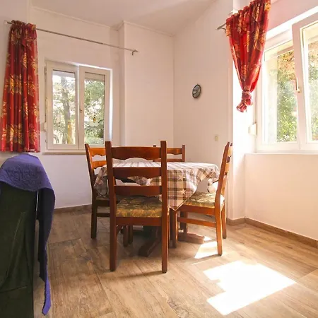 Aleks 2271 Appartement
